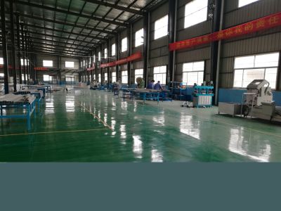 除了环保效益，旋转门在建筑安全方面有哪些优势？